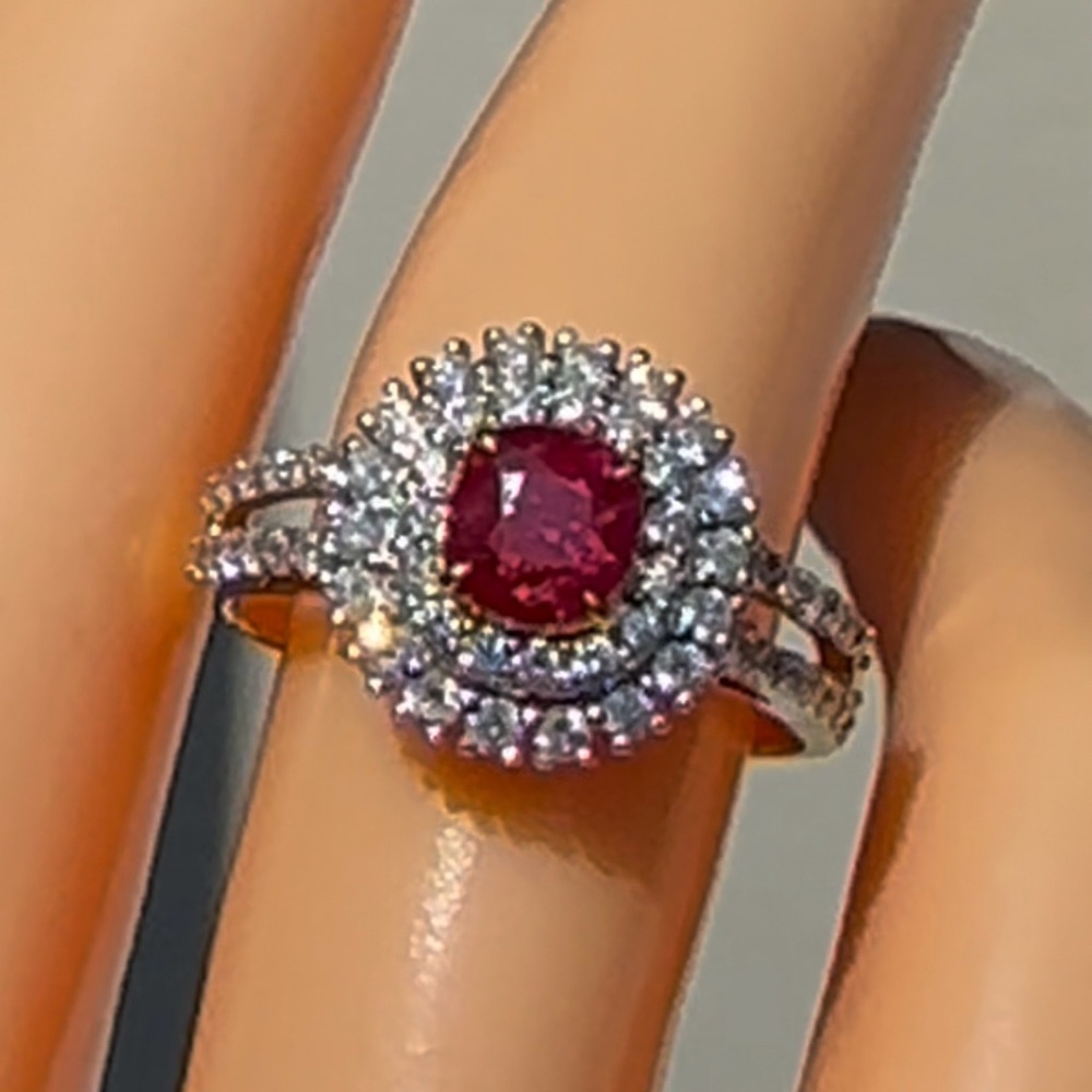 Natural Burmese Ruby And Diamond Ring US size 7.5 in 18 k solid gold ⭐️New⭐️